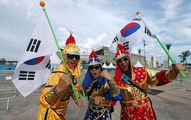 Gấu Nga không nuốt nổi kim chi ảnh 4