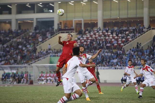 Việt Nam vs Lào (3-0): Mở toang cửa bán kết ảnh 12
