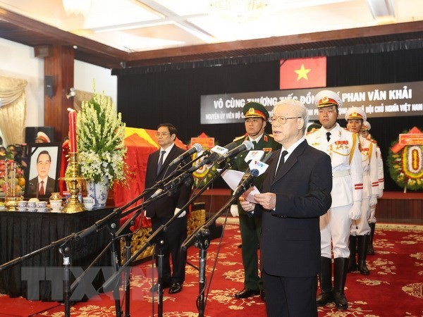 Thương tiếc tiễn đưa nguyên Thủ tướng Phan Văn Khải về đất mẹ ảnh 1