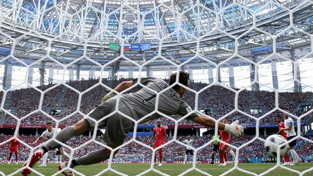 Anh vào vòng 1/8 World Cup sau màn 'dội bom' kinh hoàng ảnh 18