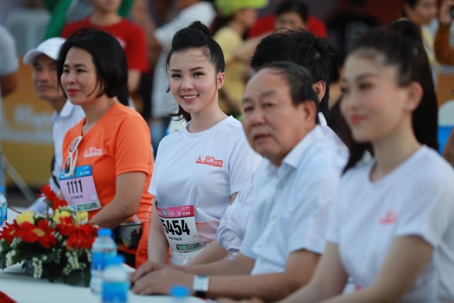 Tiền Phong Marathon 2019: Chân dung những nhà vô địch ảnh 41