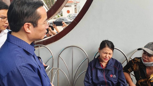 Cháy kinh hoàng ở Trung Văn: Bốn người trong một gia đình tử vong ảnh 1