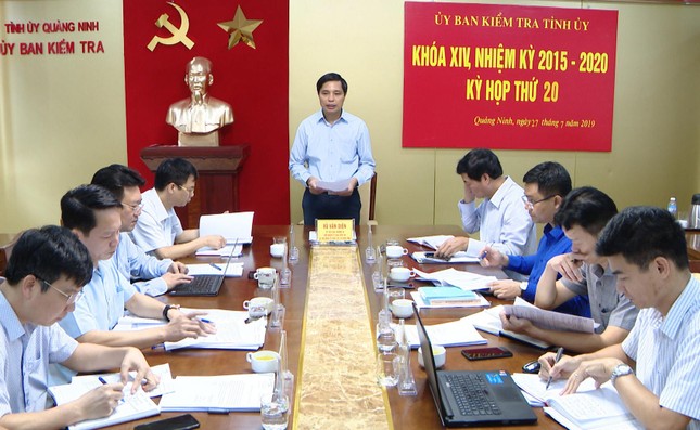 Yêu cầu kỷ luật Phó Chủ tịch huyện Vân Đồn ảnh 1