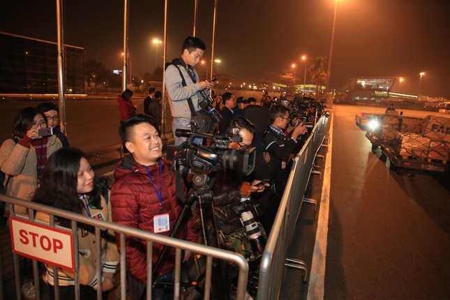 Các nhà vô địch SEA Games về đến Hà Nội ảnh 57
