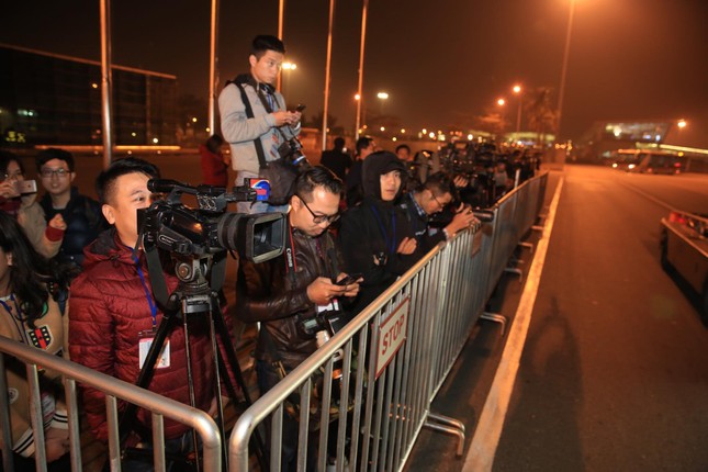 Các nhà vô địch SEA Games về đến Hà Nội ảnh 58