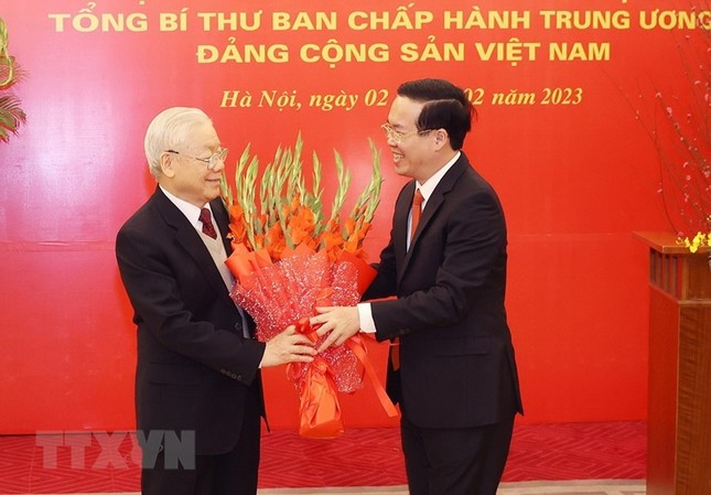 Trao Huy hiệu 55 năm tuổi Đảng tặng Tổng Bí thư Nguyễn Phú Trọng ảnh 2
