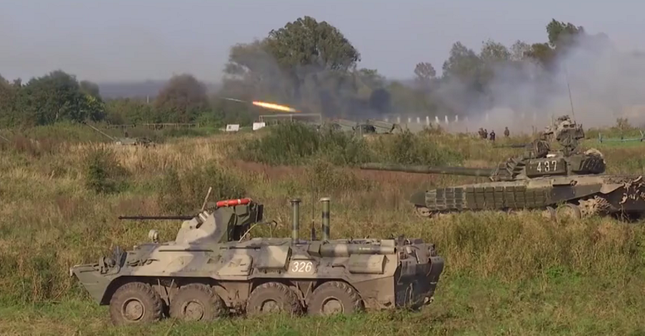 Lính thủy đánh bộ Nga tập trận tại ‘điểm nóng’ xung đột với NATO ảnh 3