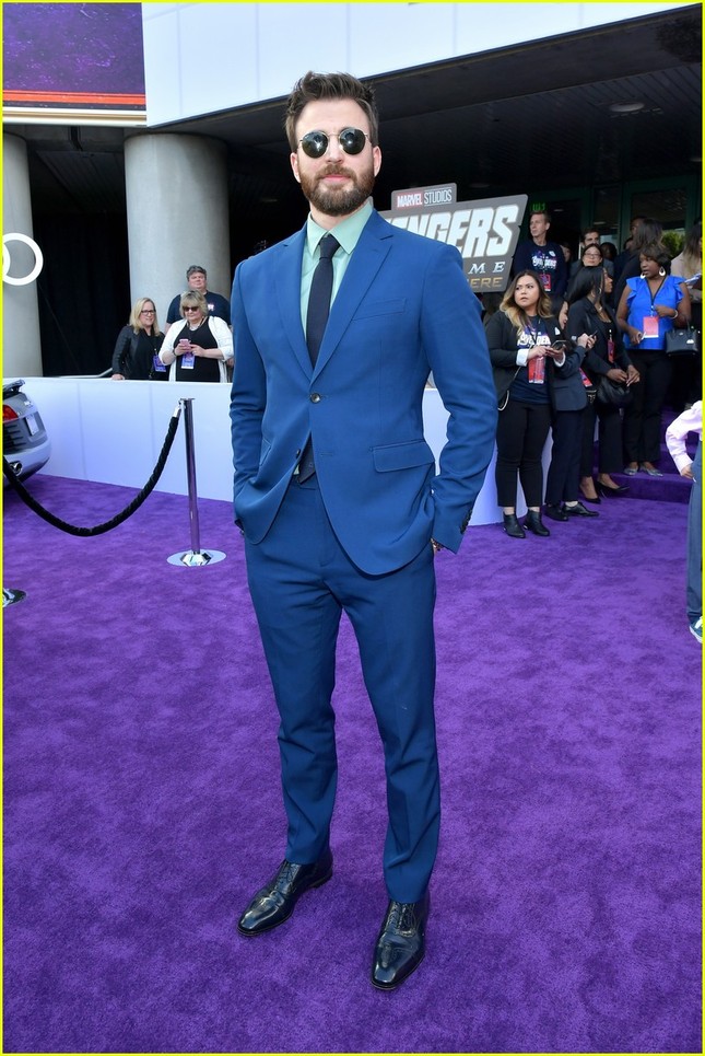 Dàn ‘siêu anh hùng’ đổ bộ thảm tím lễ công chiếu Avengers: Endgame ảnh 1