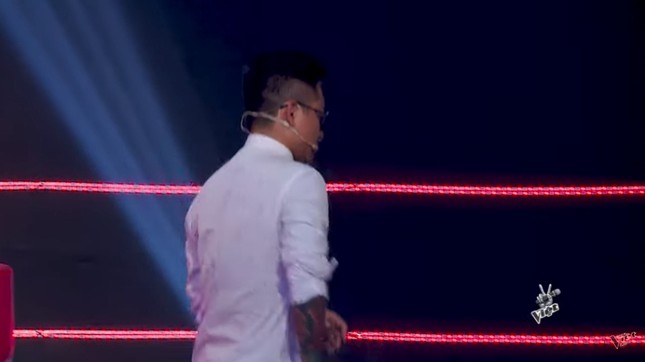 Vì sao Tuấn Ngọc, Tuấn Hưng tức giận rời ghế nóng The Voice? ảnh 2