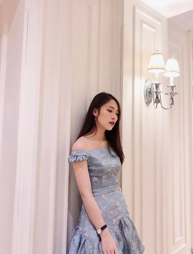 Đến nhà bà Tân Vlog 'ăn chực', ba cô gái xinh đẹp khiến dân mạng 'săn lùng' ảnh 9