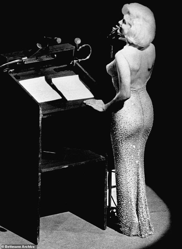 Tiết lộ bất ngờ về Marilyn Monroe tại sinh nhật Tổng thống Mỹ Kennedy ảnh 3