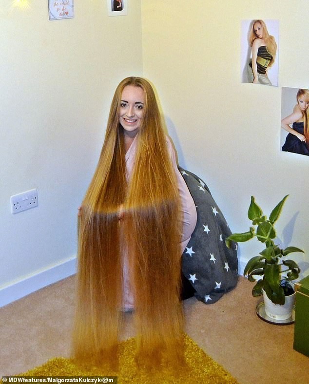 Choáng với má tóc dài gần 1m60 của nàng Rapunzel đời thực ảnh 1