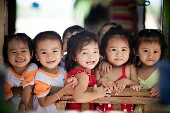Tục lệ nào dành cho trẻ em vào ngày Tết Đoan Ngọ?