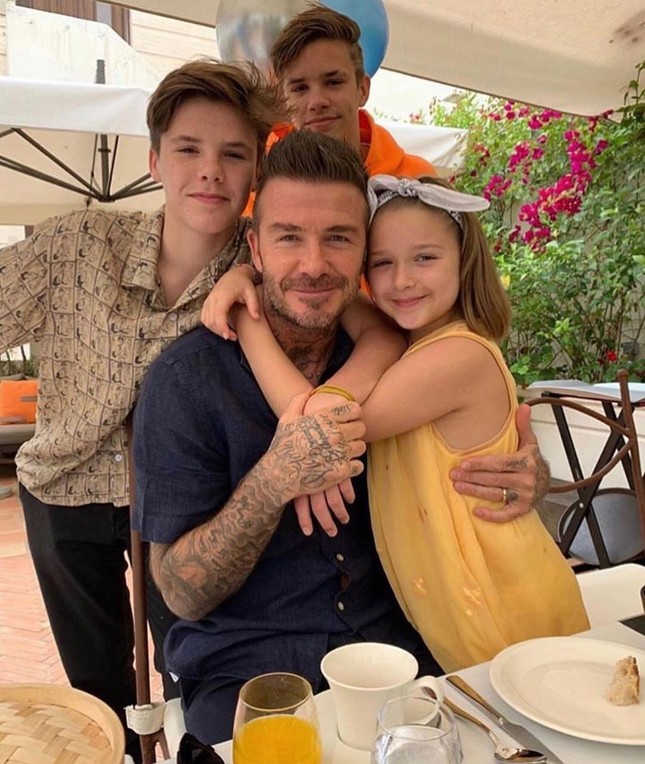 Daughters of Tom Cruise and David Beckham: Two 'little princesses', 2 fates