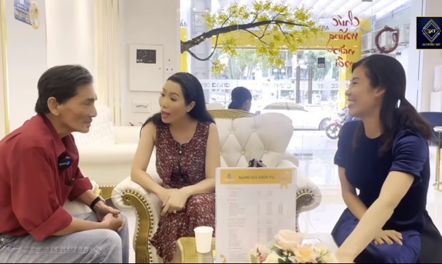 Sức khoẻ của Thương Tín yếu hơn lúc xuất viện vì đột quỵ gần 1 tháng trước ảnh 2