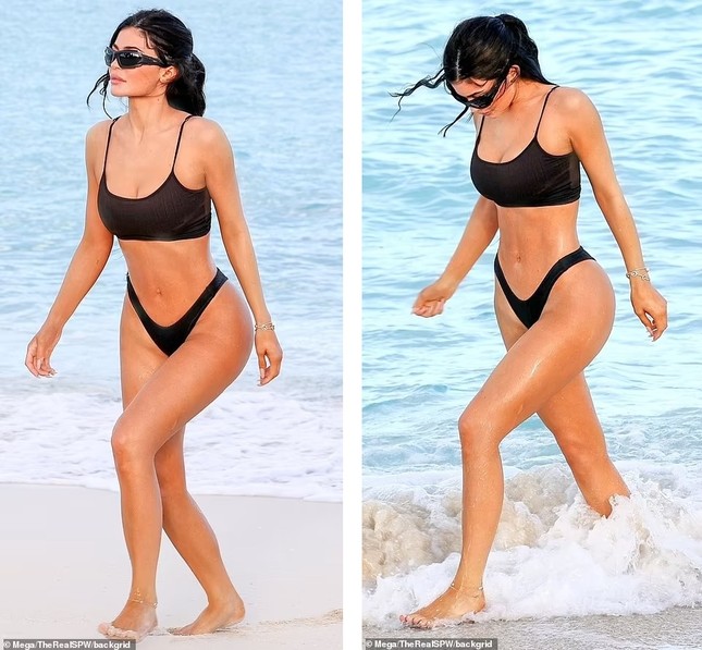 Vóc dáng đồng hồ cát của Kylie Jenner khi diện bikini ảnh 1