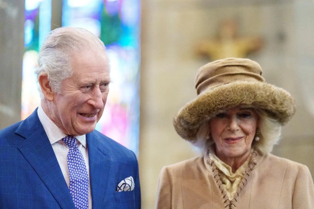 Biệt danh Vua Charles và Hoàng hậu Camilla gọi nhau khi hẹn hò ảnh 1