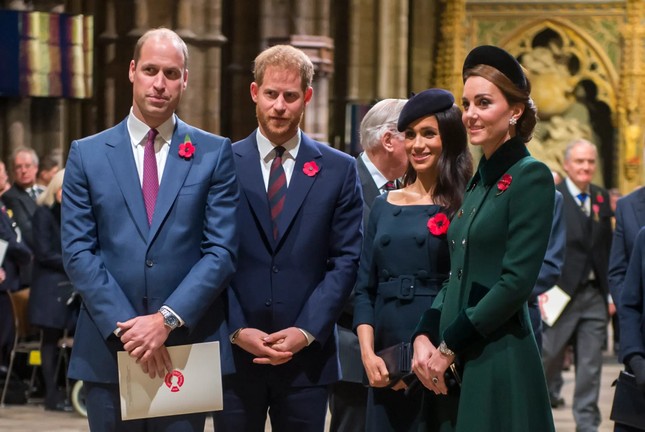 Biệt danh Vua Charles và Hoàng hậu Camilla gọi nhau khi hẹn hò ảnh 3