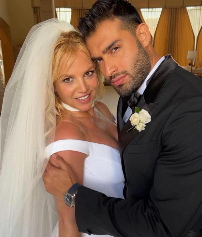 Chồng trẻ đệ đơn ly hôn Britney Spears, dọa sẽ tiết lộ bí mật để kiếm thêm tiền ảnh 2