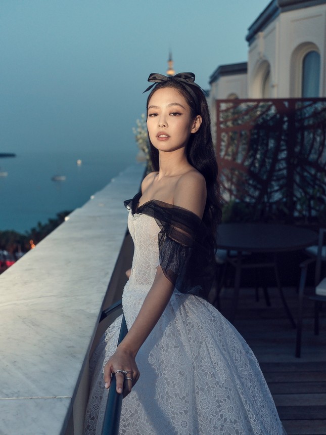Jennie (BlackPink) vào Top 50 phụ nữ quyền lực năm 2023 ảnh 2