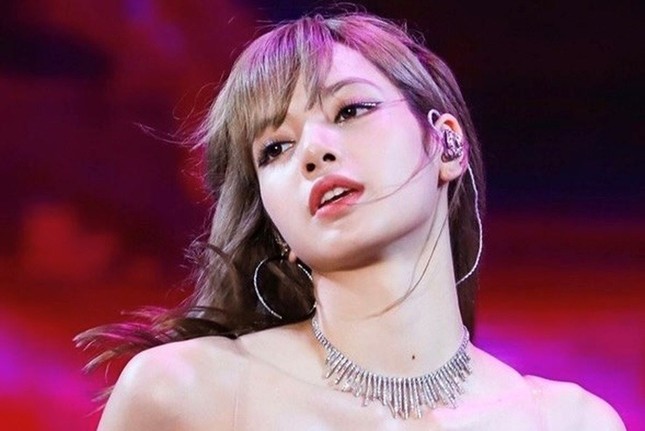 Lisa (BlackPink) bị bạo lực mạng nghiêm trọng ảnh 1