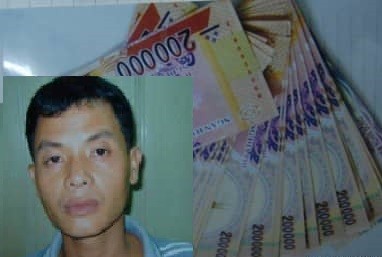 Nóng trên mạng: Khách Tây tố bị xích lô Hà Nội lừa đảo, dùng tiền âm phủ trả lại 900K? ảnh 4