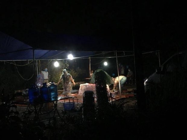 Phát hiện thi thể nam sinh ĐH Ngoại thương trong tư thế treo cổ trên bãi đất trống ảnh 2