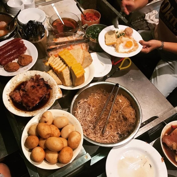 Giá mắc "cắt cổ" nhưng những hàng quán này ở Sài Gòn vẫn luôn đông khách tấp nập ảnh 7