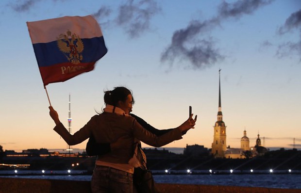 Khám phá vẻ đẹp kỳ ảo của những đêm trắng ở St Petersburg ảnh 8
