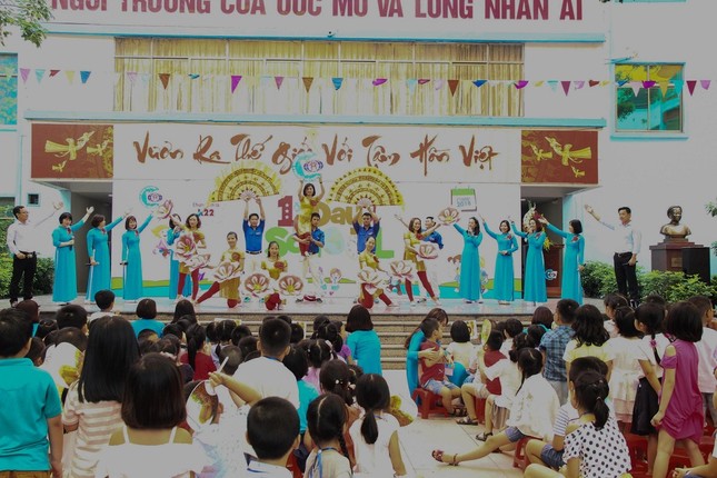 Hà Nội: "Ngày đầu tiên đi học" của các bạn nhỏ khối 1 trường Tiểu học Đoàn Thị Điểm ảnh 4