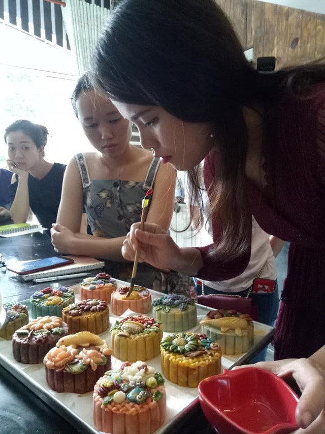 Những chiếc bánh trung thu không khác gì tác phẩm nghệ thuật ảnh 7