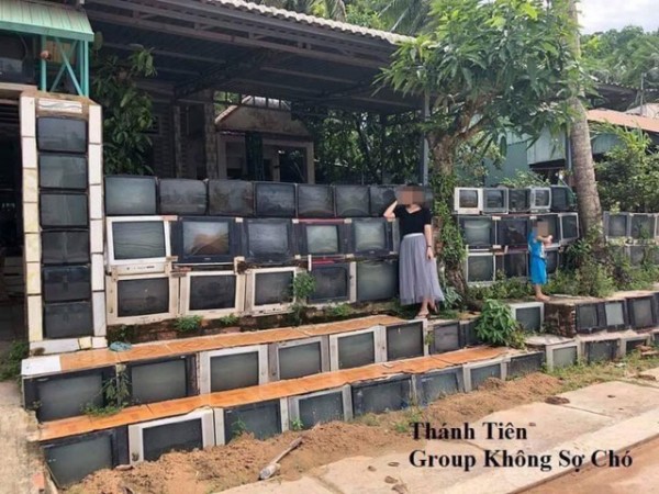Nhà có hàng rào toàn TV ở Phú Quốc lên chuyện lạ báo nước ngoài ảnh 1