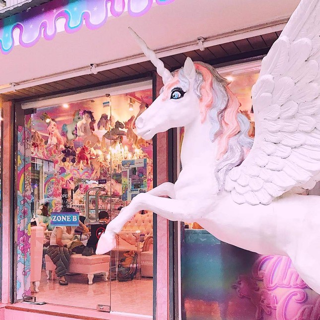 Bên trong quán cà phê Unicorn tại Thái Lan khiến bạn “tan chảy” ngay lập tức ảnh 1