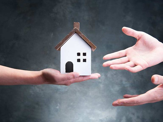 MC truyền hình giàu có tiết lộ nguyên tắc để lại thừa kế cho con ảnh 2
