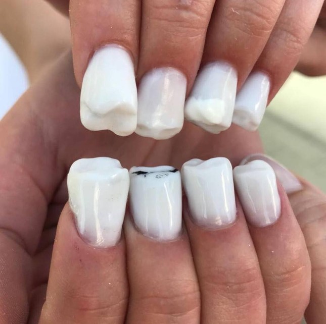 Cười “té ghế” với những mẫu nail “nghìn người có một” của hội chị em mê làm móng ảnh 3