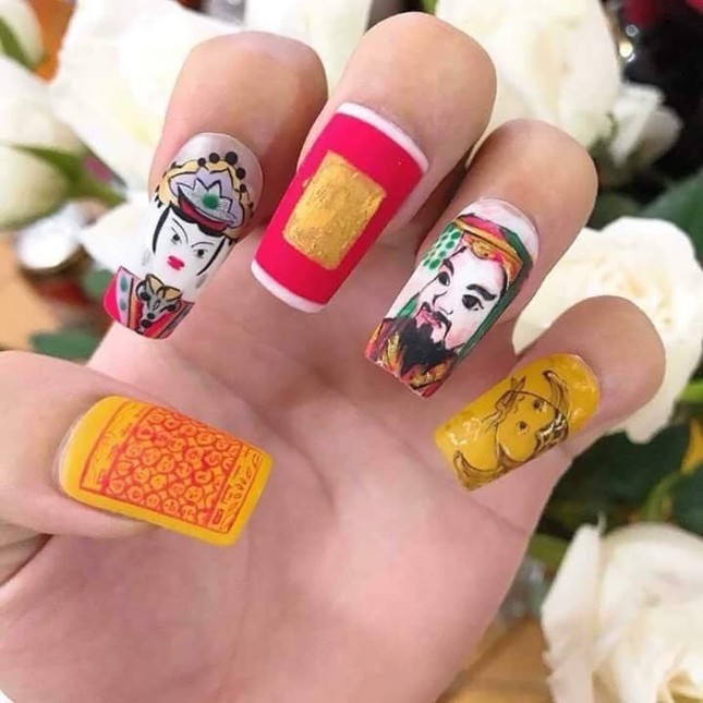 Cười “té ghế” với những mẫu nail “nghìn người có một” của hội chị em mê làm móng ảnh 2