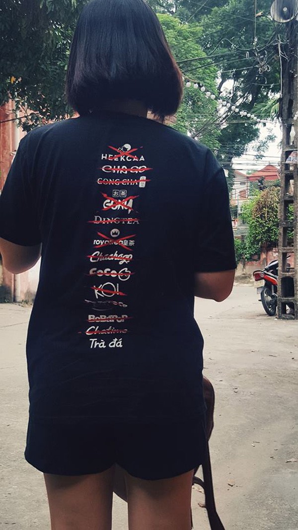 Xuất hiện chiếc áo cai nghiện trà sữa được giới trẻ "rần rần" hỏi mua ảnh 2