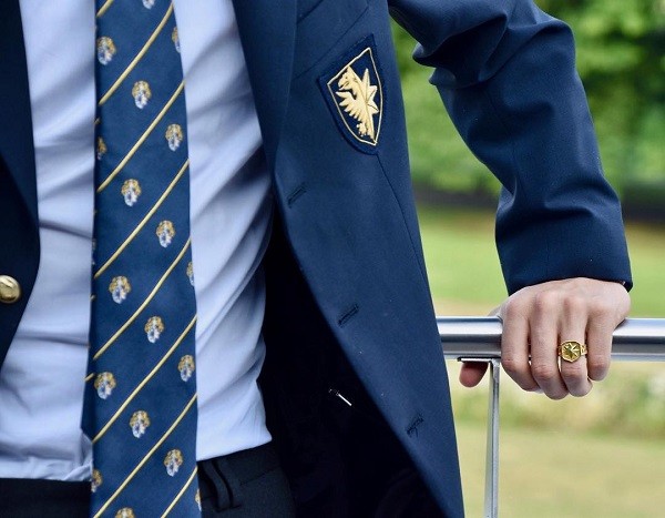 Ở ngôi trường đắt nhất thế giới, hội "rich kid" được trải nghiệm những gì? ảnh 2