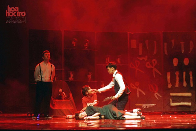 Hà Nội: Giới trẻ thích thú với đêm diễn nhạc kịch do teen Ams làm "chủ xị" ảnh 5
