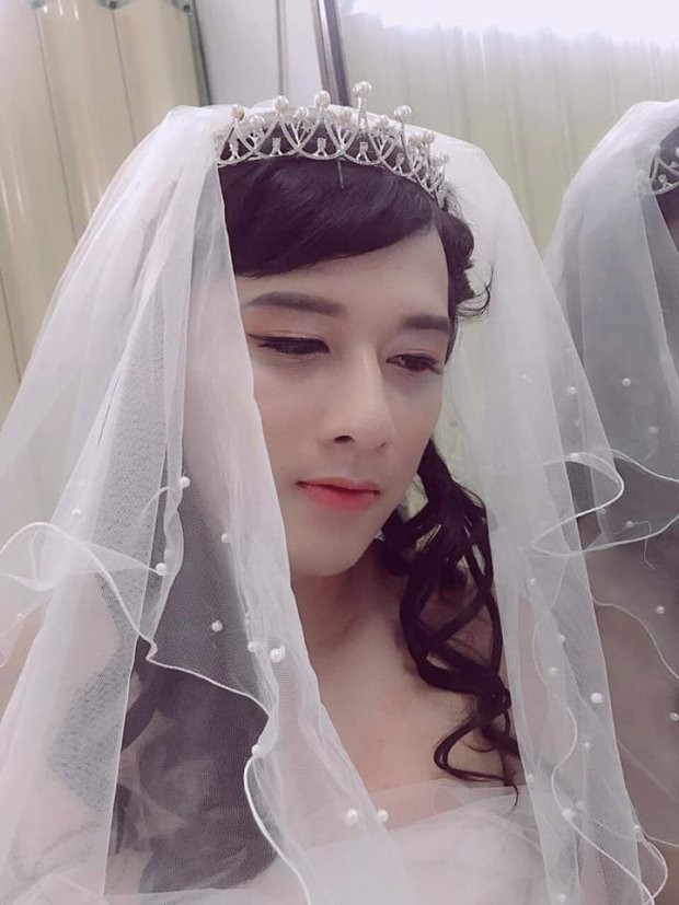 Bị vợ lôi ra làm "chuột bạch", chồng biến hóa thành hot girl sau 2 tiếng make-up ảnh 4