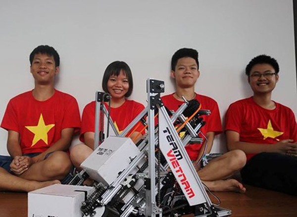 Học sinh Việt Nam xếp hạng 12/161 tại cuộc thi robot thế giới “First Global Challenge 2018” ảnh 1