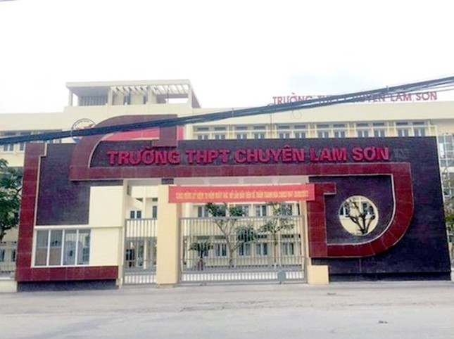 Thanh Hóa: 7 thí sinh thi vào Trường THPT chuyên Lam Sơn bị lệch điểm sau phúc khảo ảnh 1