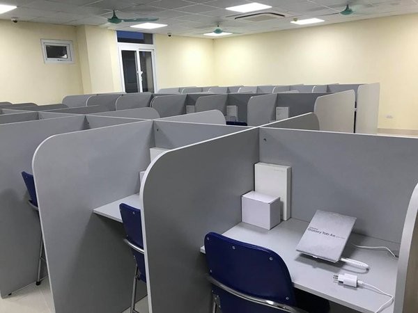 Trường học người ta: Đi học điểm danh bằng vân tay, thi hết môn mỗi người dùng một máy tính bảng ảnh 2