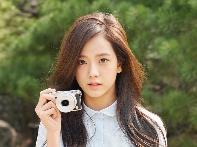 Hóa ra SM Ent cố sức lôi kéo mời chào Jisoo (Black Pink) vì lý do này ảnh 1