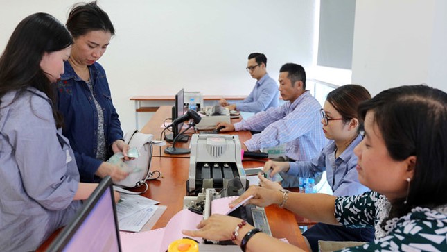 Mới nhập học phải đóng phí cả 4 năm! ảnh 1