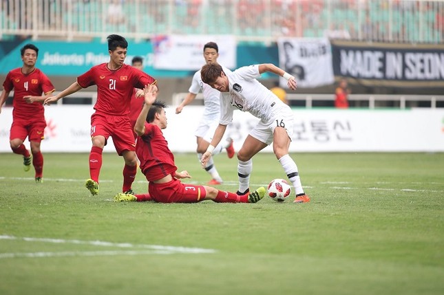 SỐC: Chủ nhà Indonesia áp dụng "điều lệ ao làng" trận U23 Việt Nam - U23 UAE ảnh 1