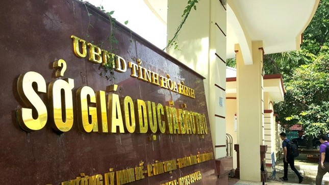 Vụ sửa điểm thi ở Hòa Bình: Hé lộ nhiệm vụ của hai thành viên tổ chấm thi ảnh 2