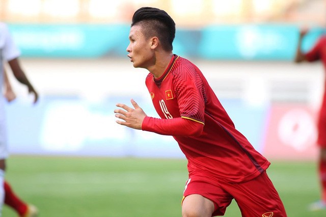 Đừng buồn nhé Quang Hải, năng lực cầu thủ không chỉ đo bằng một quả penalty! ảnh 3