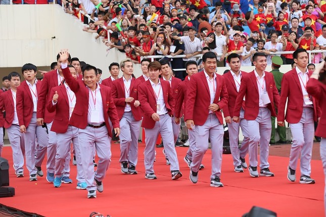 Xúc động, tự hào lễ vinh danh những người hùng của Việt Nam trở về từ ASIAD 2018 ảnh 3