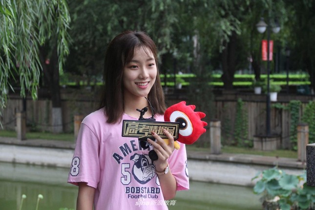 Phát sốt với loạt trai xinh, gái đẹp trong ngày nhập học tại "Lò đào tạo minh tinh Châu Á" ảnh 3